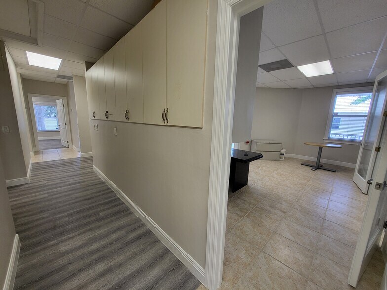 More Photos Of 12851-12853 Banyan Creek Dr, Fort Myers Office For Lease