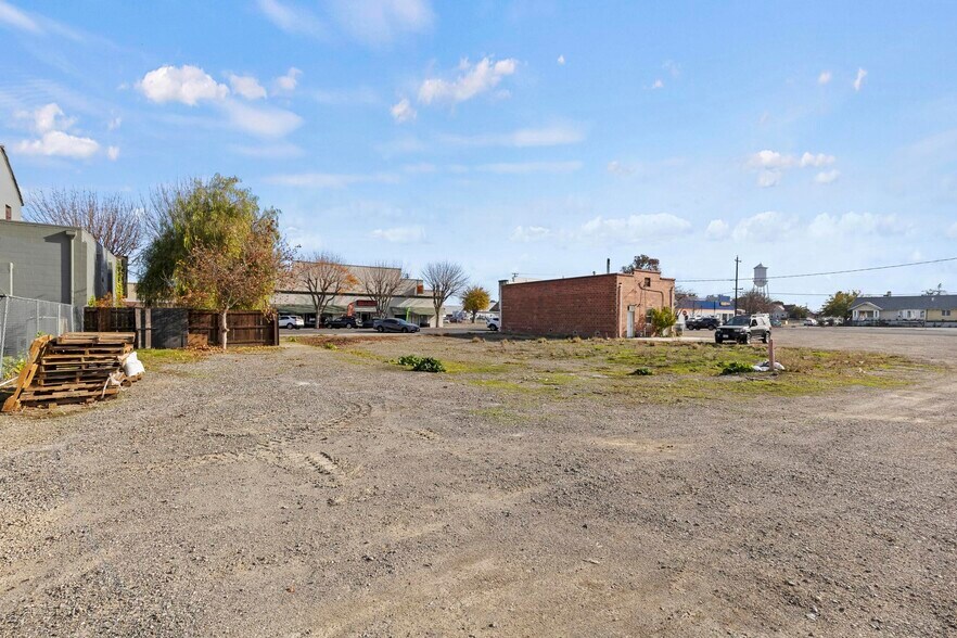 More Photos Of 558 7th St, Williams Land For Sale