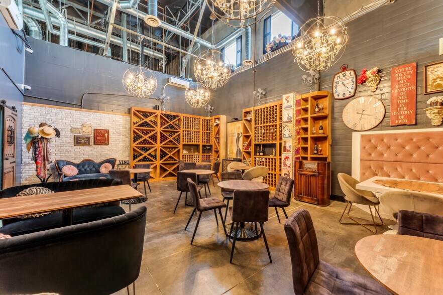 More Photos Of 9299 W Olive Ave, Peoria Light Manufacturing For Sale