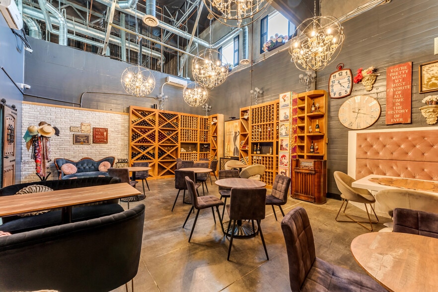 More Photos Of 9299 W Olive Ave, Peoria Light Manufacturing For Lease