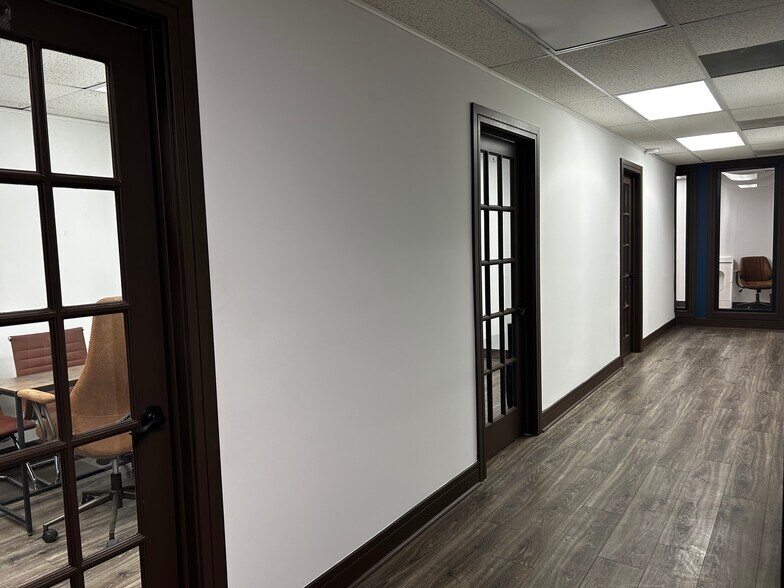 More Photos Of 4042-4044 N Elston Ave, Chicago Storefront Retail Office For Lease