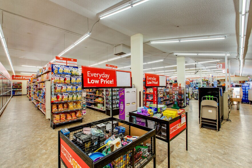 More Photos Of 100 Bennett Ave, Bennett Freestanding For Sale