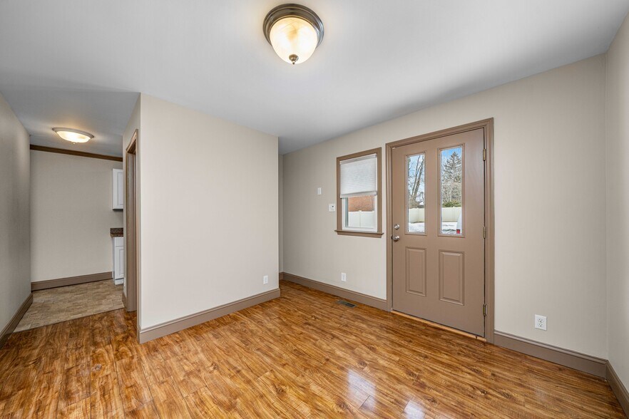 More Photos Of 2417 Silverside Rd, Wilmington Office For Lease