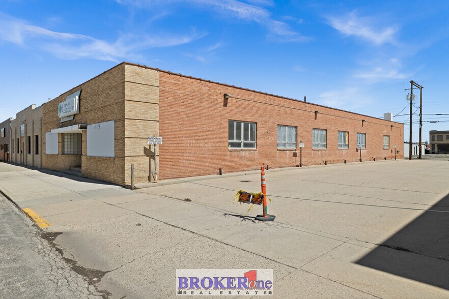 More Photos Of 225 N Wolcott St, Casper Flex For Lease
