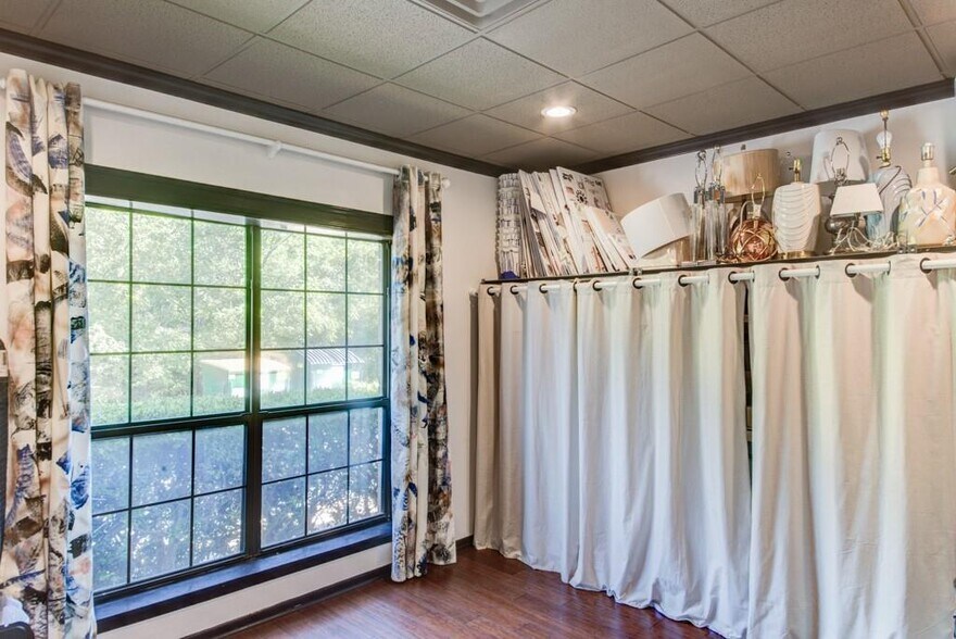 More Photos Of 8701 Shoal Creek Blvd, Austin Medical For Lease