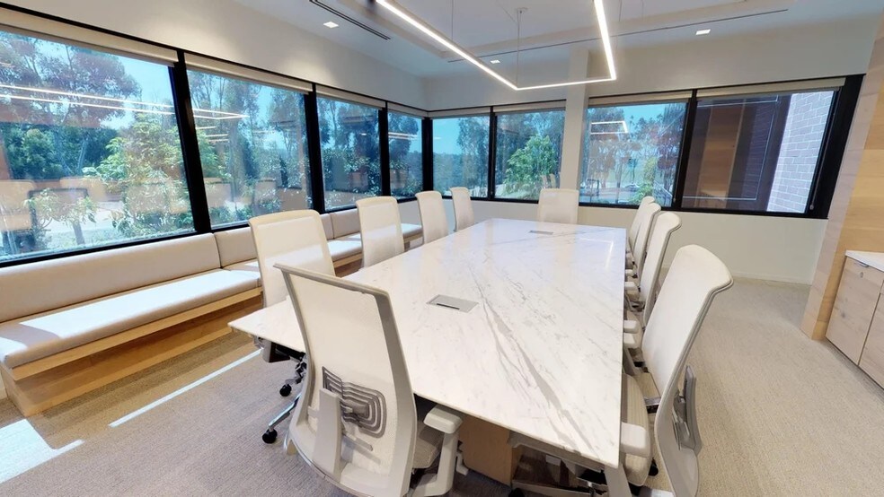 More Photos Of 2220 N University Dr, Newport Beach Office For Lease