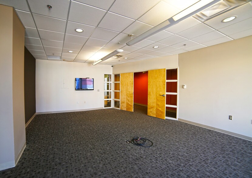 More Photos Of 100 Gold Ave SW, Albuquerque Apartments For Sale