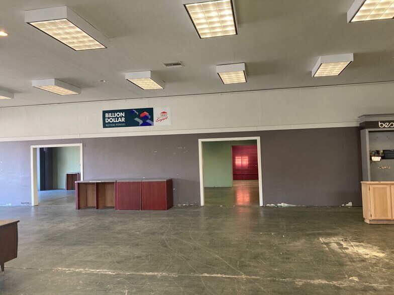 More Photos Of 615-619 San Pablo Ave, Albany Freestanding For Lease