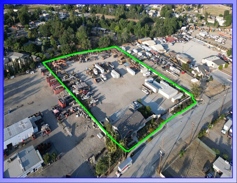 More Photos Of 32270 Dunlap Blvd, Yucaipa Contractor Storage Yard For Sale