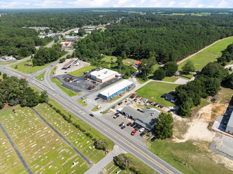 More Photos Of 1108 Kingold Blvd, Snow Hill Freestanding For Sale