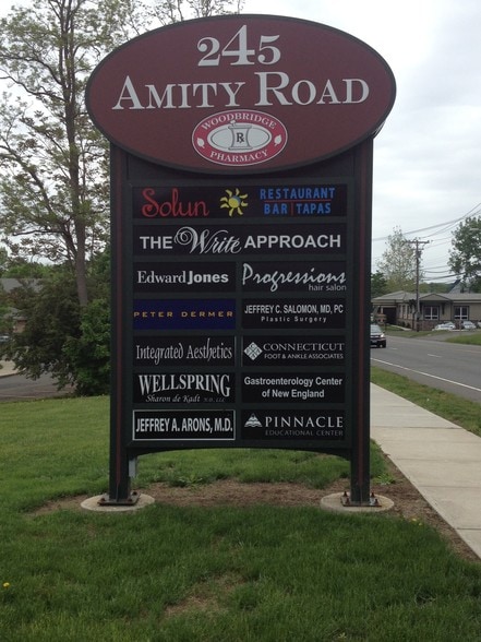 More Photos Of 245 Amity Rd, Woodbridge Storefront Retail Office For Lease