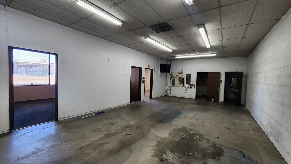 More Photos Of 6511-6517 Lankershim Blvd, North Hollywood Freestanding For Lease