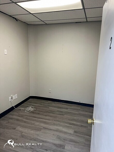 More Photos Of 6667 Vernon Woods Dr, Atlanta Medical For Lease