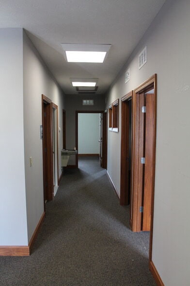 More Photos Of 10777-10801 Yankee St, Dayton Office For Lease