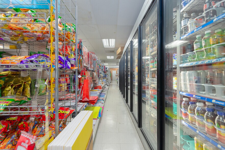 More Photos Of 7 New Main St, Haverstraw Storefront For Sale