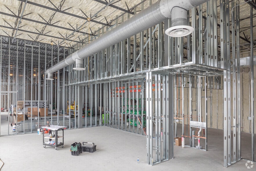 More Photos Of 9450 Calumet Ave, Munster Unknown For Lease