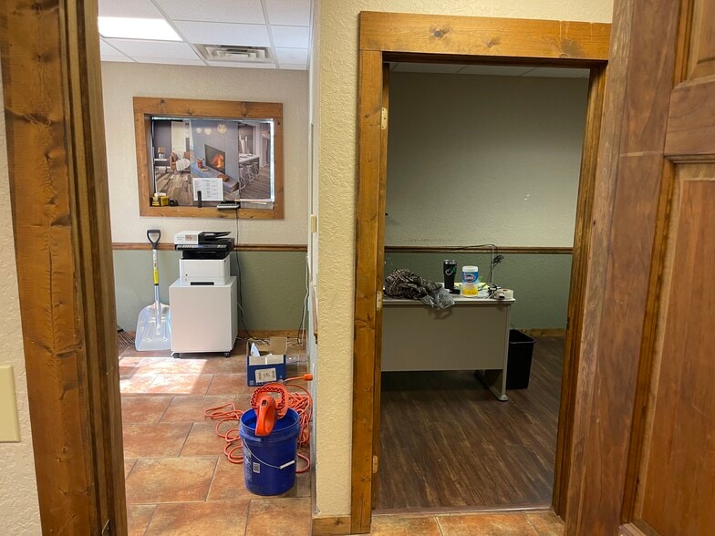 More Photos Of 1817 Greenleaf Ln, Leesburg Light Distribution For Sale