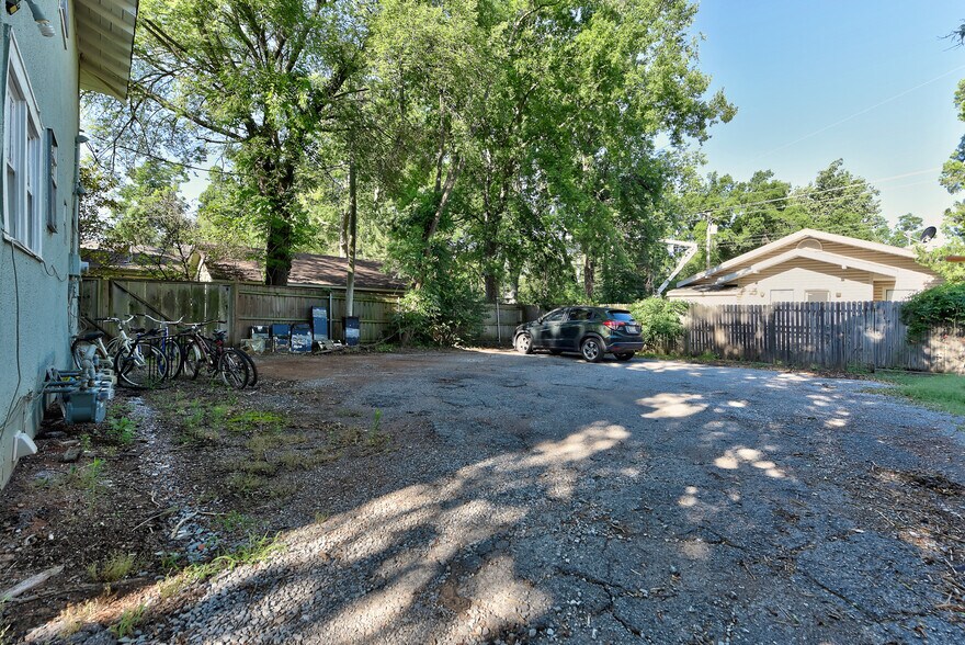 More Photos Of 408 Chautauqua Ave, Norman Multifamily For Sale