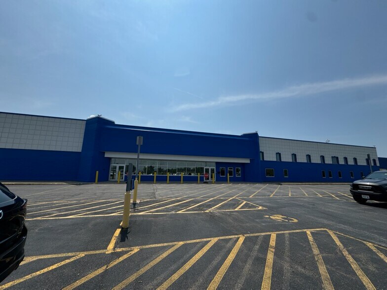 More Photos Of 4255 McKinley Pky, Hamburg Manufacturing For Lease