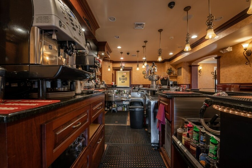 More Photos Of 376 River Rd, Shelton Restaurant For Sale