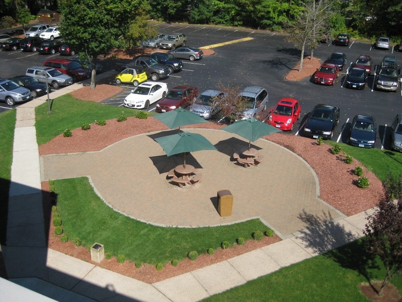 More Photos Of 10-40 Tower Ln, Avon Unknown For Lease