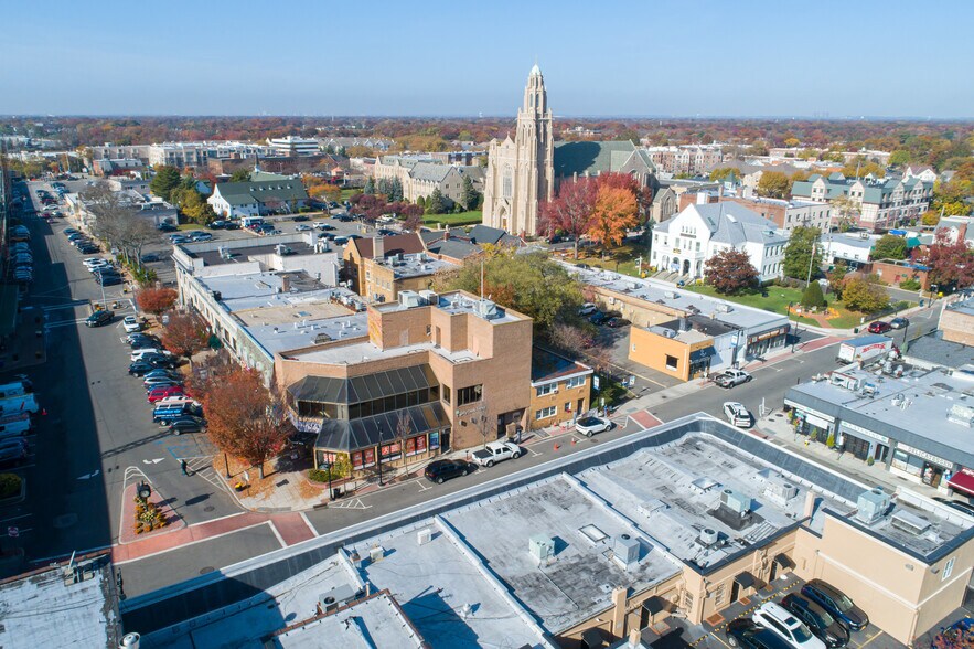 More Photos Of 265 Sunrise Hwy, Rockville Centre Office For Lease