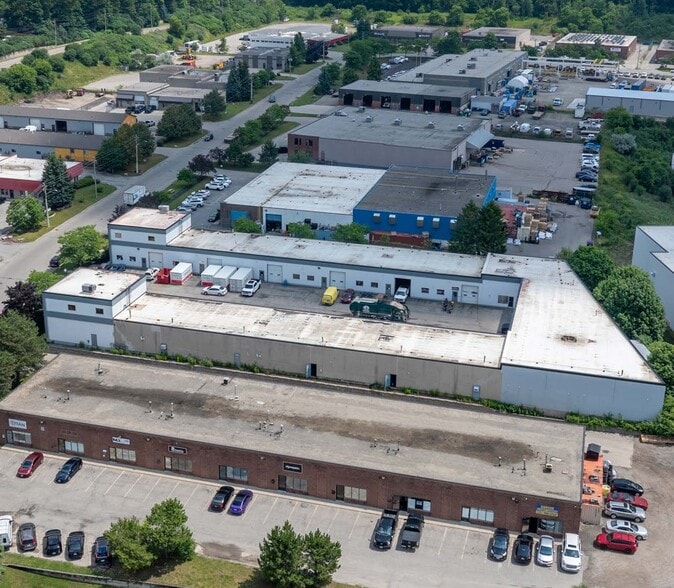 More Photos Of 55 Shoemaker St, Kitchener Warehouse For Lease