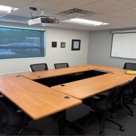 More Photos Of 15 Perwal St, Westwood Warehouse For Sale