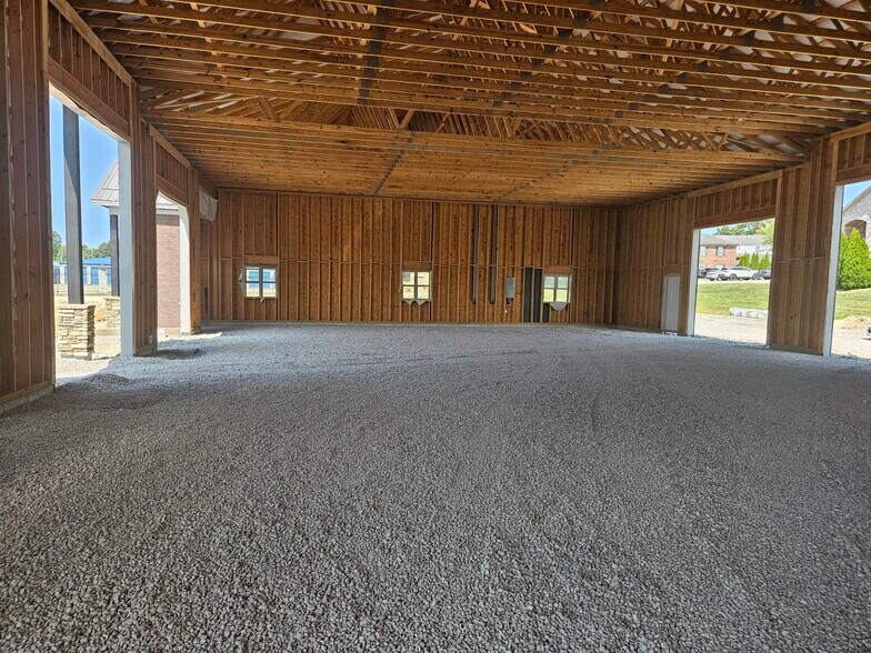 More Photos Of 8000 Hardy Way, Sellersburg Light Distribution For Sale