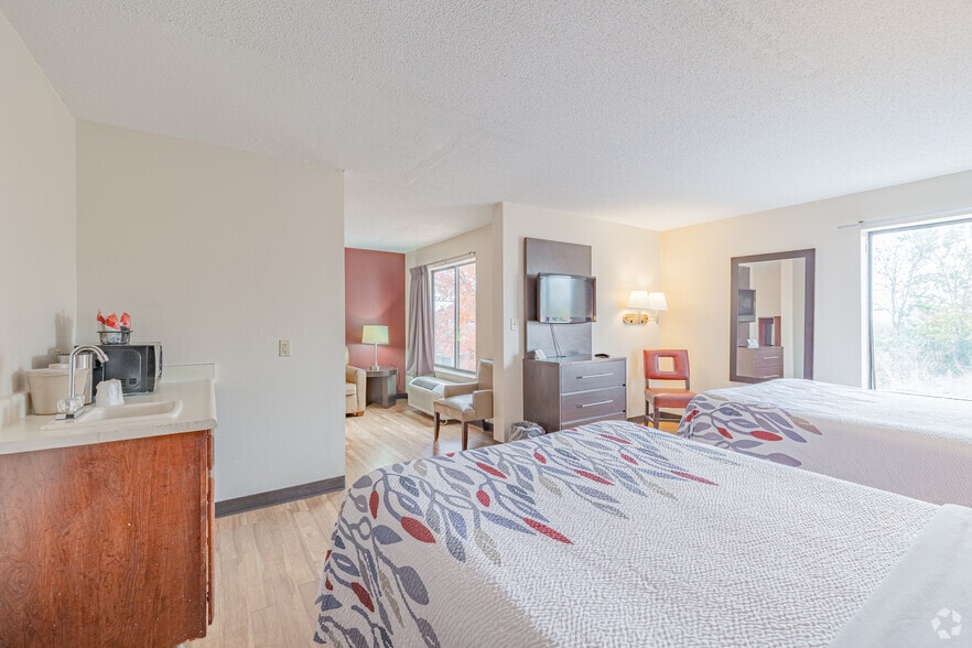 More Photos Of 1751 Lexington Rd, Richmond Hospitality For Sale