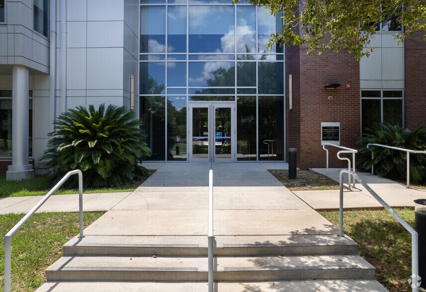 More Photos Of 1585 Summit Lake Dr, Tallahassee Office For Lease