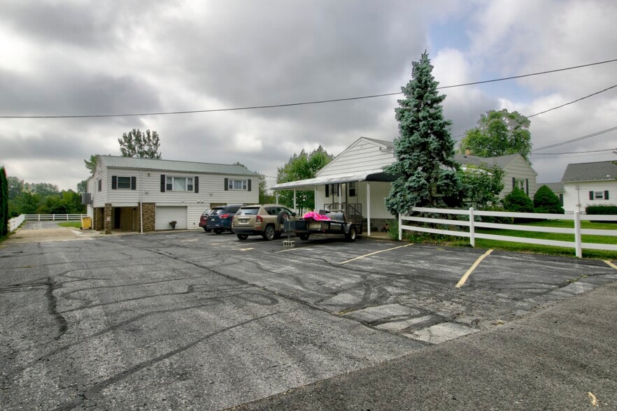 More Photos Of 5414 Homegardner Rd, Castalia Apartments For Sale
