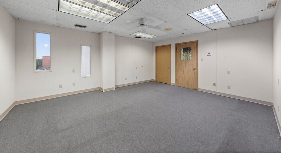 More Photos Of 2900 W. Business HWY 83, Mc Allen Warehouse For Lease