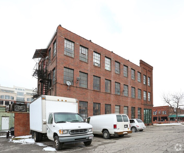 More Photos Of 106 N Main St, Akron Coworking Space