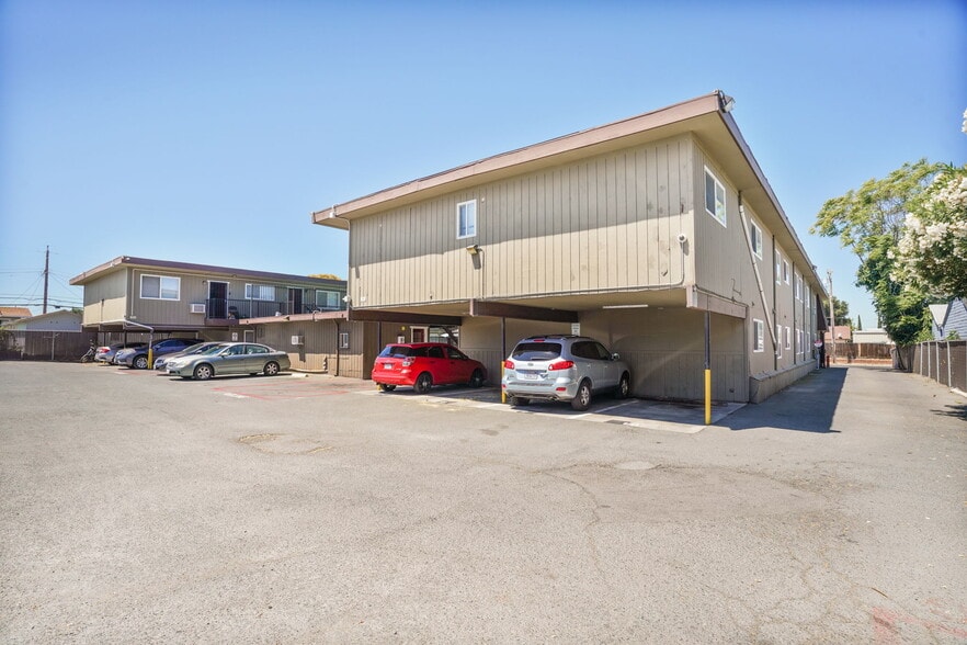 More Photos Of 1017 H St, Antioch Apartments For Sale