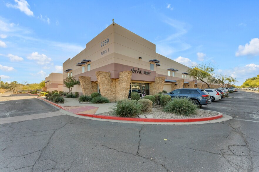 Primary Photo Of 9299 W Olive Ave, Peoria Light Manufacturing For Sale