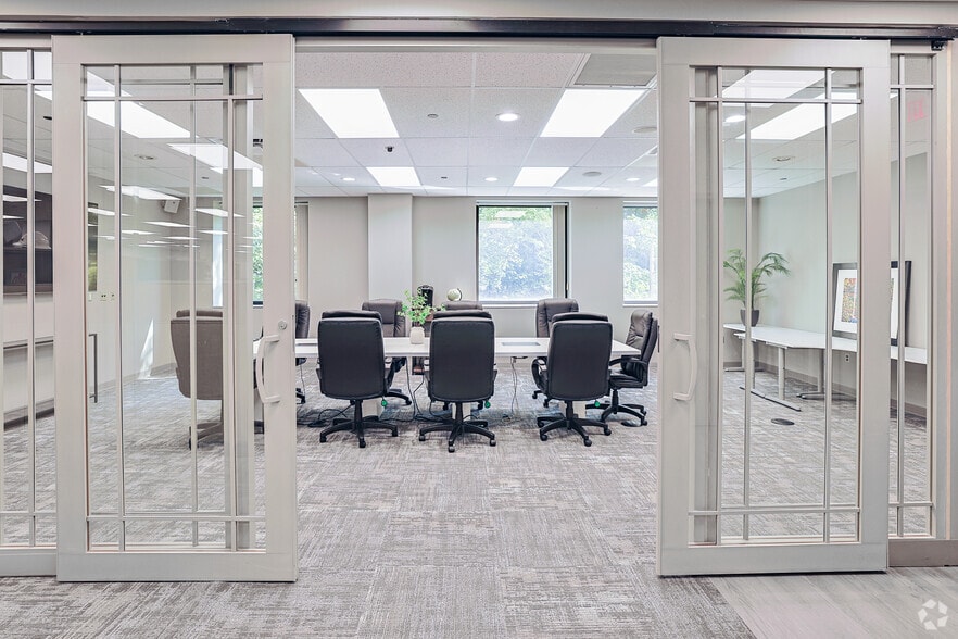 More Photos Of 1740 Golden Mile Hwy, Monroeville Research And Development For Lease