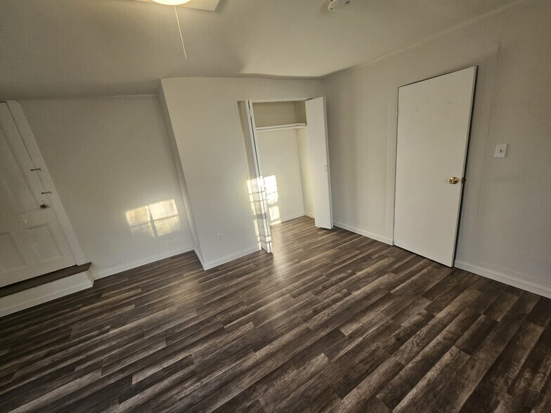 More Photos Of 134 Ponquogue Ave, Hampton Bays Apartments For Sale