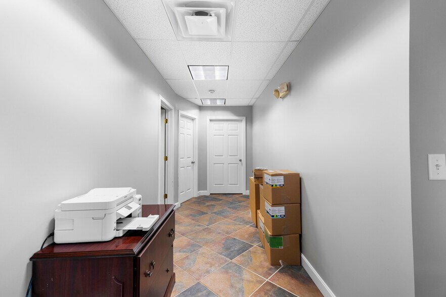 More Photos Of 984 Charles St, North Providence Office For Sale