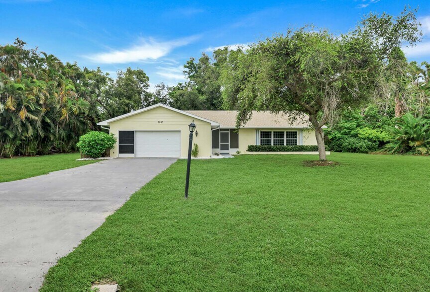 More Photos Of 6901 Hendry Creek Dr, Fort Myers Unknown For Sale