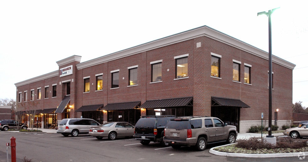 More Photos Of 5299 Poplar Ave, Memphis Freestanding For Lease