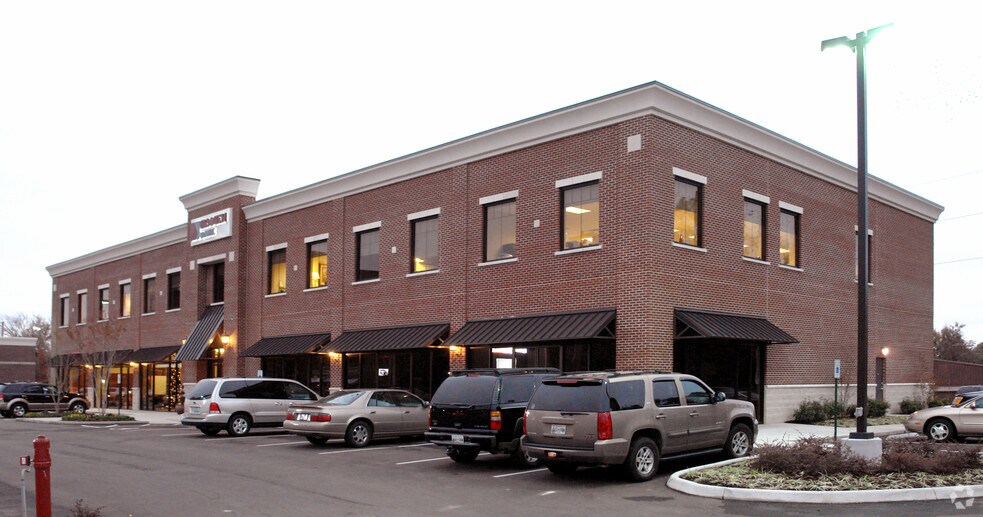 More Photos Of 5299 Poplar Ave, Memphis Freestanding For Lease