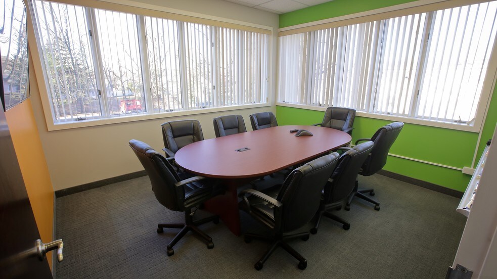 More Photos Of 4-14 Saddle River Rd, Fair Lawn Coworking Space