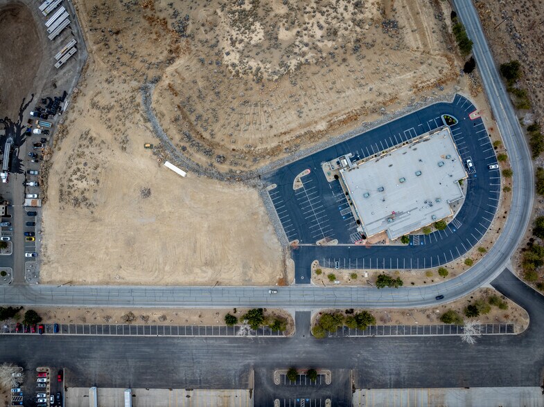 More Photos Of 610 Waltham Way, Mccarran Office For Lease