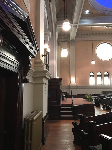More Photos Of 1201 Felix St, Saint Joseph Lodge Meeting Hall For Sale