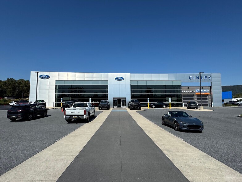 Primary Photo Of 301 S Front St, Hamburg Auto Dealership For Sale