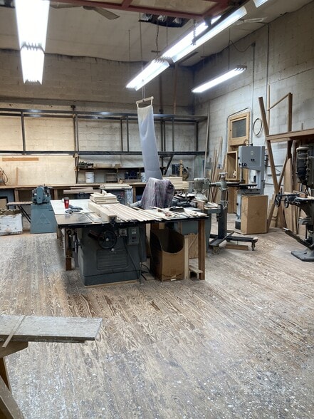 More Photos Of 68-70 Garden St, Newark Flex For Sale