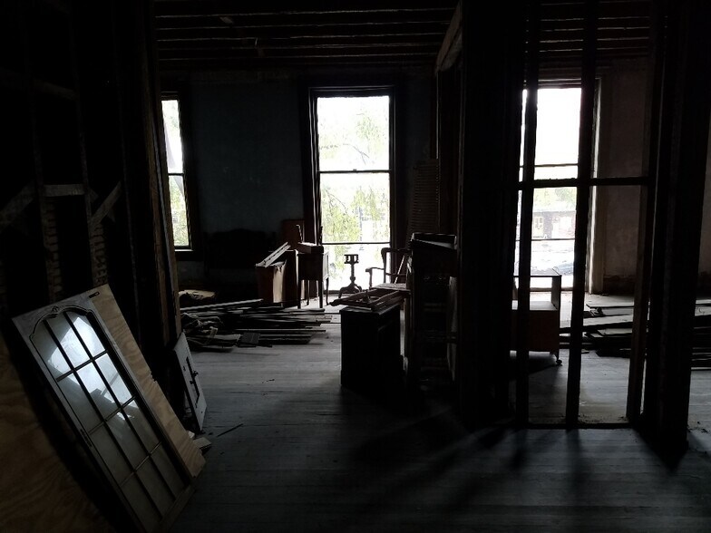 More Photos Of 1212 Broad St, Augusta Storefront Retail Residential For Sale