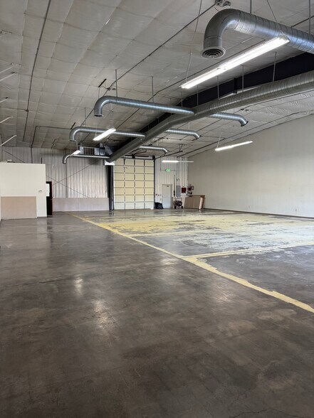 More Photos Of 1212 Ridge Rd, Cheyenne Warehouse For Lease