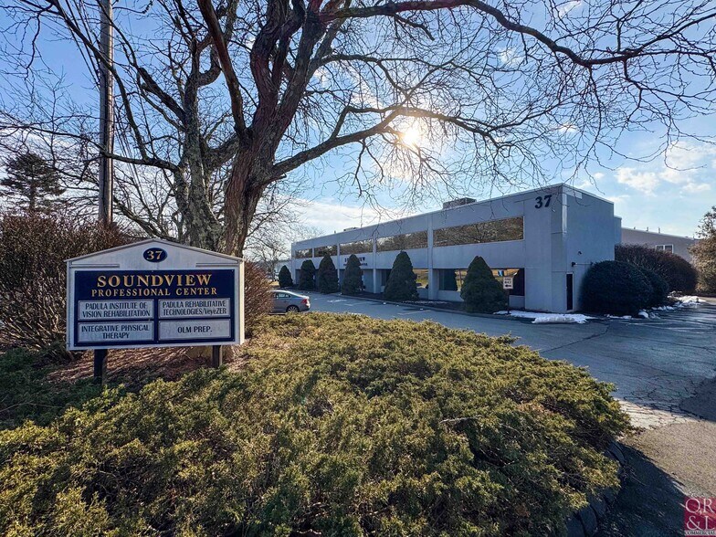 More Photos Of 37 Soundview Rd, Guilford Medical For Lease